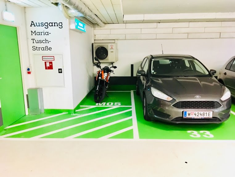 Tiefgarage: Motorrad-Stellplatz – Agnes-Primocic-Gasse, 1220 Wien | Foto 2 von 8