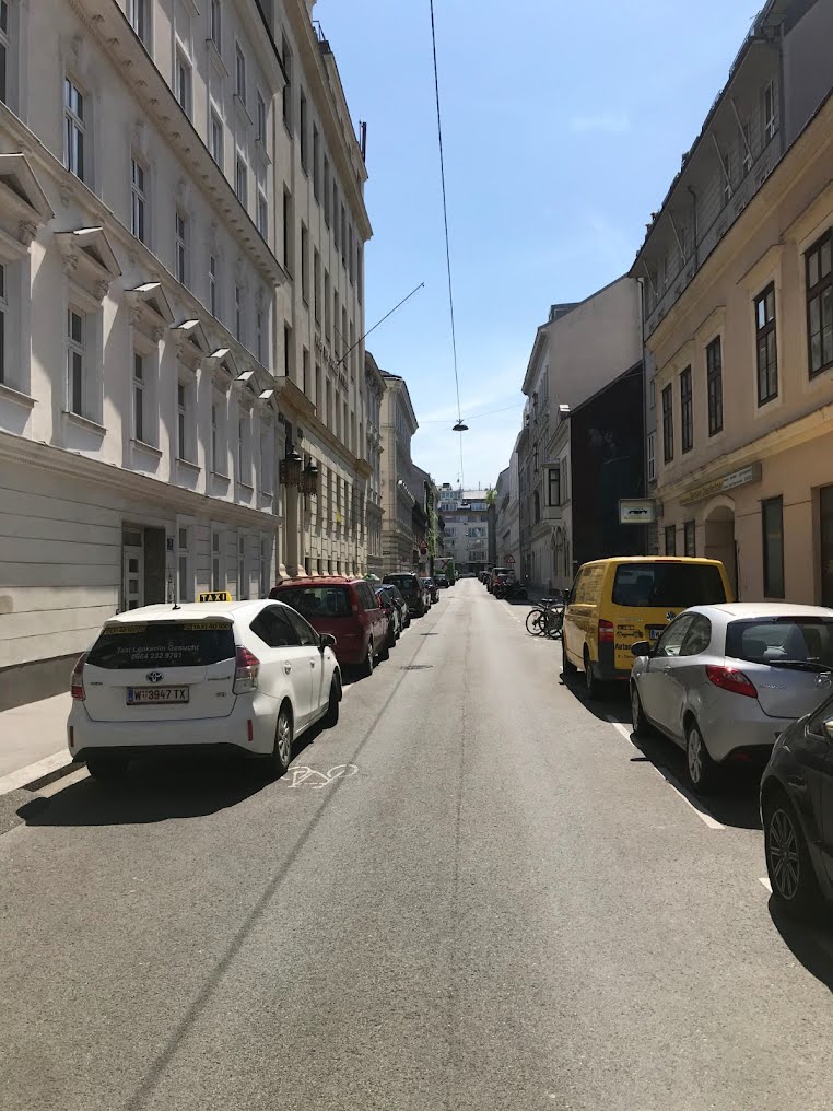 Tiefgarage: Pkw-Stellplatz – Sandwirtgasse, 1060 Wien | Foto 4 von 9