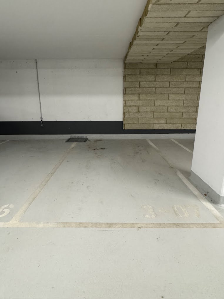 Tiefgarage: Pkw-Stellplatz – Susi-Nicoletti-Weg, 1100 Wien | Foto 4 von 5