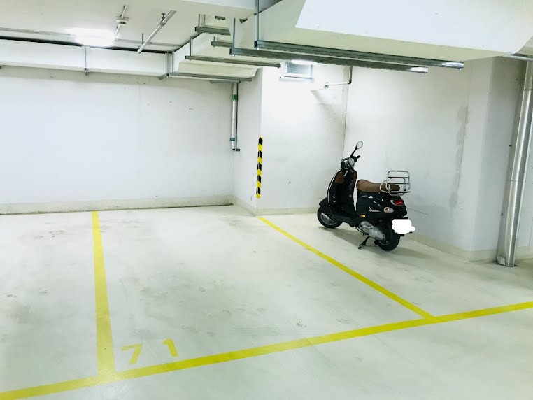 Tiefgarage: Motorrad-Stellplatz – Liechtensteinstraße, 1090 Wien | Foto 2 von 9