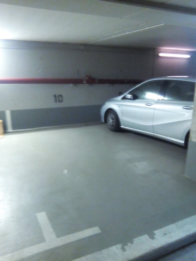 Tiefgarage: Pkw-Stellplatz – Kirchengasse, 1070 Wien | Foto 1 von 1
