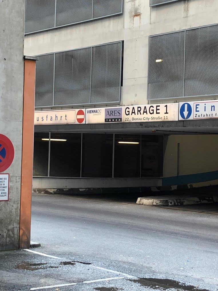 Tiefgarage: Pkw-Stellplatz – Leonard-Bernstein-Straße, 1220 Wien | Foto 2 von 3