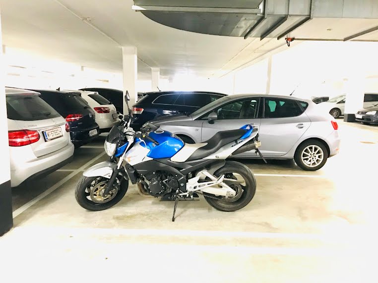 Tiefgarage: Motorrad-Stellplatz – Clemens-Holzmeister-Straße, 1100 Wien | Foto 1 von 6