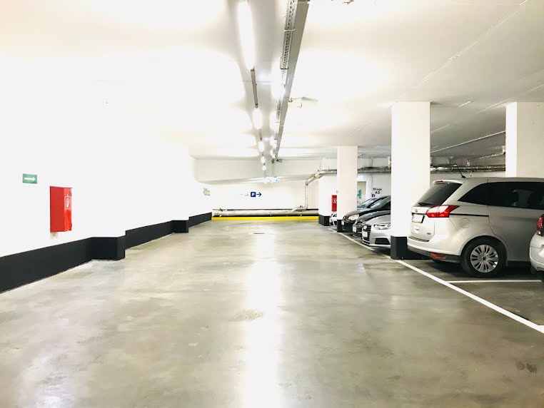 Tiefgarage: Pkw-Stellplatz – Clemens-Holzmeister-Straße, 1100 Wien | Foto 4 von 7