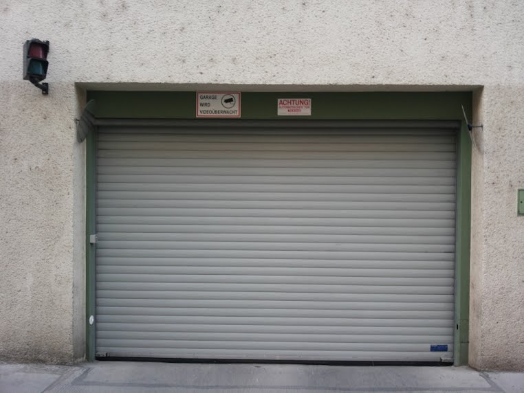 Tiefgarage: Pkw-Stellplatz – Schmalzhofgasse, 1060 Wien | Foto 1 von 4