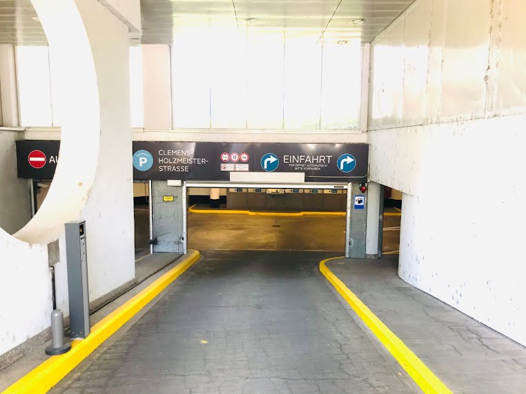 Tiefgarage: Motorrad-Stellplatz – Clemens-Holzmeister-Straße, 1100 Wien | Foto 6 von 6