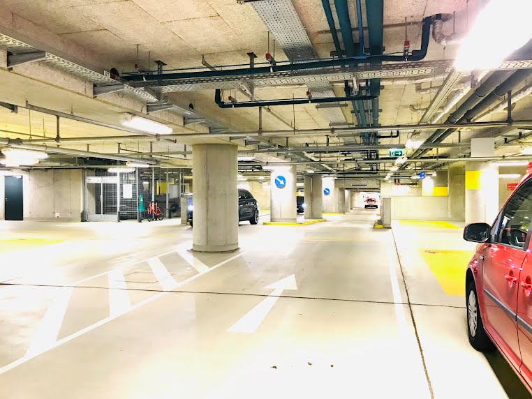 Tiefgarage: Pkw-Stellplatz – Gerhard-Bronner-Straße, 1100 Wien | Foto 2 von 10
