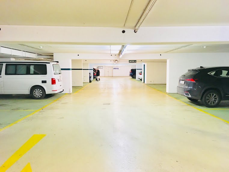 Tiefgarage: Pkw-Stellplatz – Kenyongasse, 1070 Wien | Foto 5 von 6