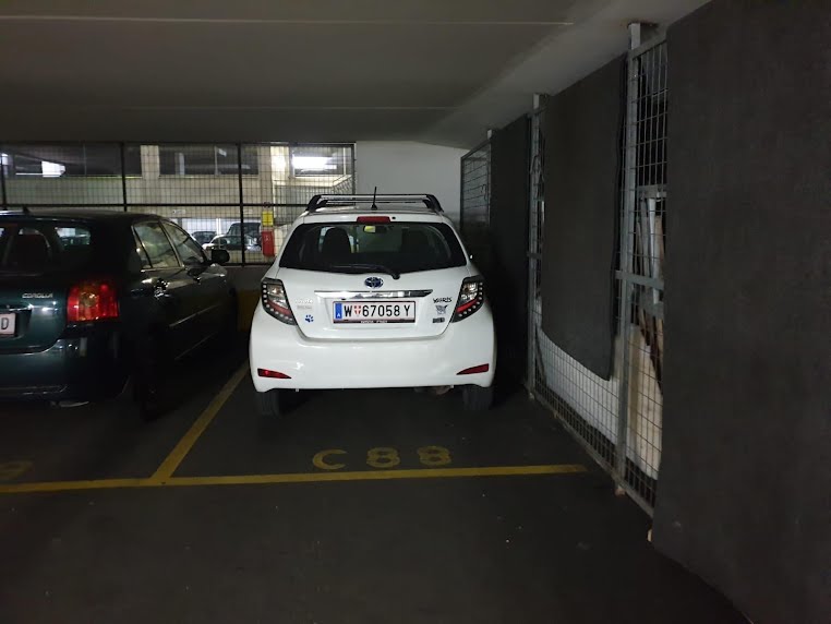 Tiefgarage: Pkw-Stellplatz – Leonard-Bernstein-Straße, 1220 Wien | Foto 1 von 3