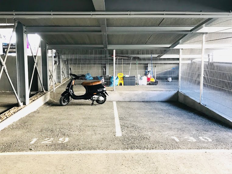 Hochgarage: Motorrad-Stellplatz – Simmelgasse, 1210 Wien | Foto 1 von 8